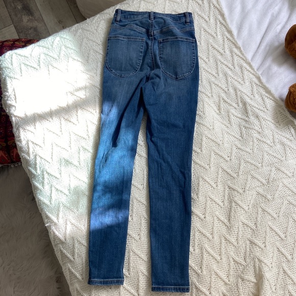 Medium wash Garage skinny jeans 👖 - Picture 4 of 5